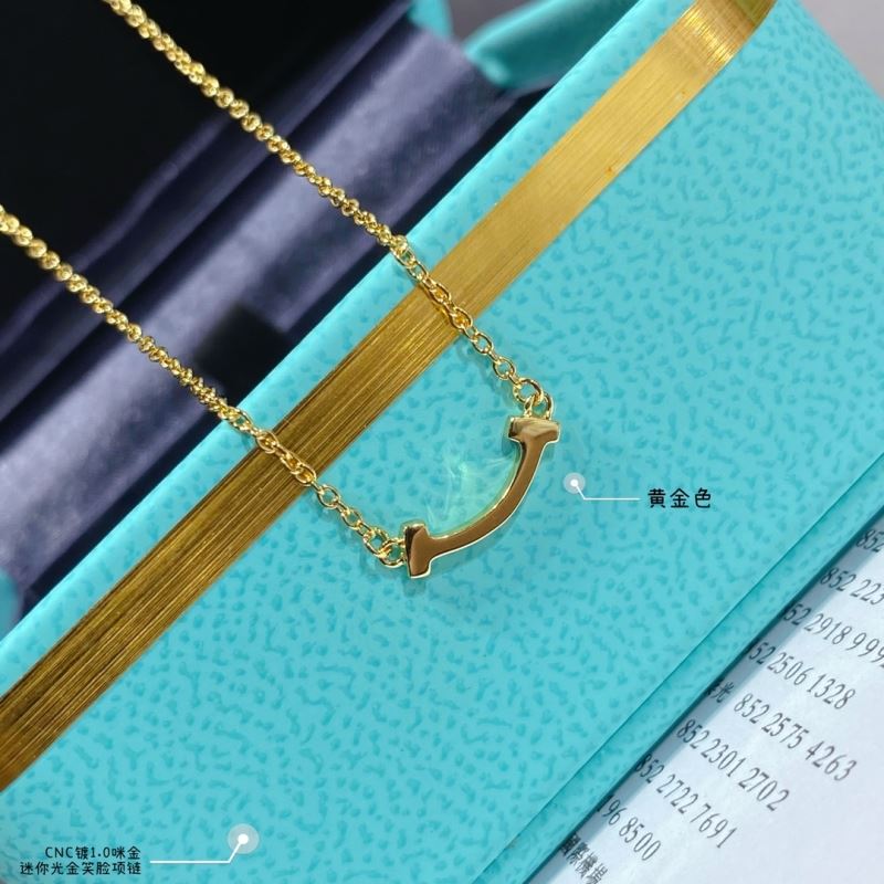 T*f*ny necklaces